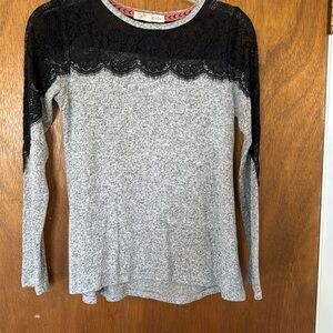 Mudd sweater